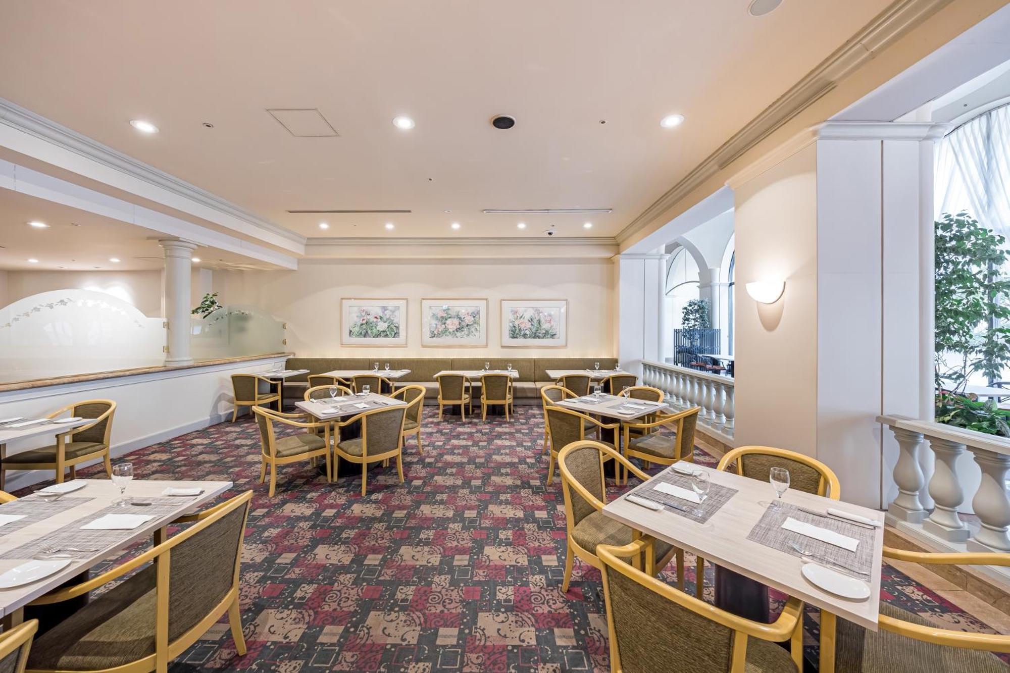 Hotel Okura Tokyo Bay Urayasu Екстериор снимка The restaurant
