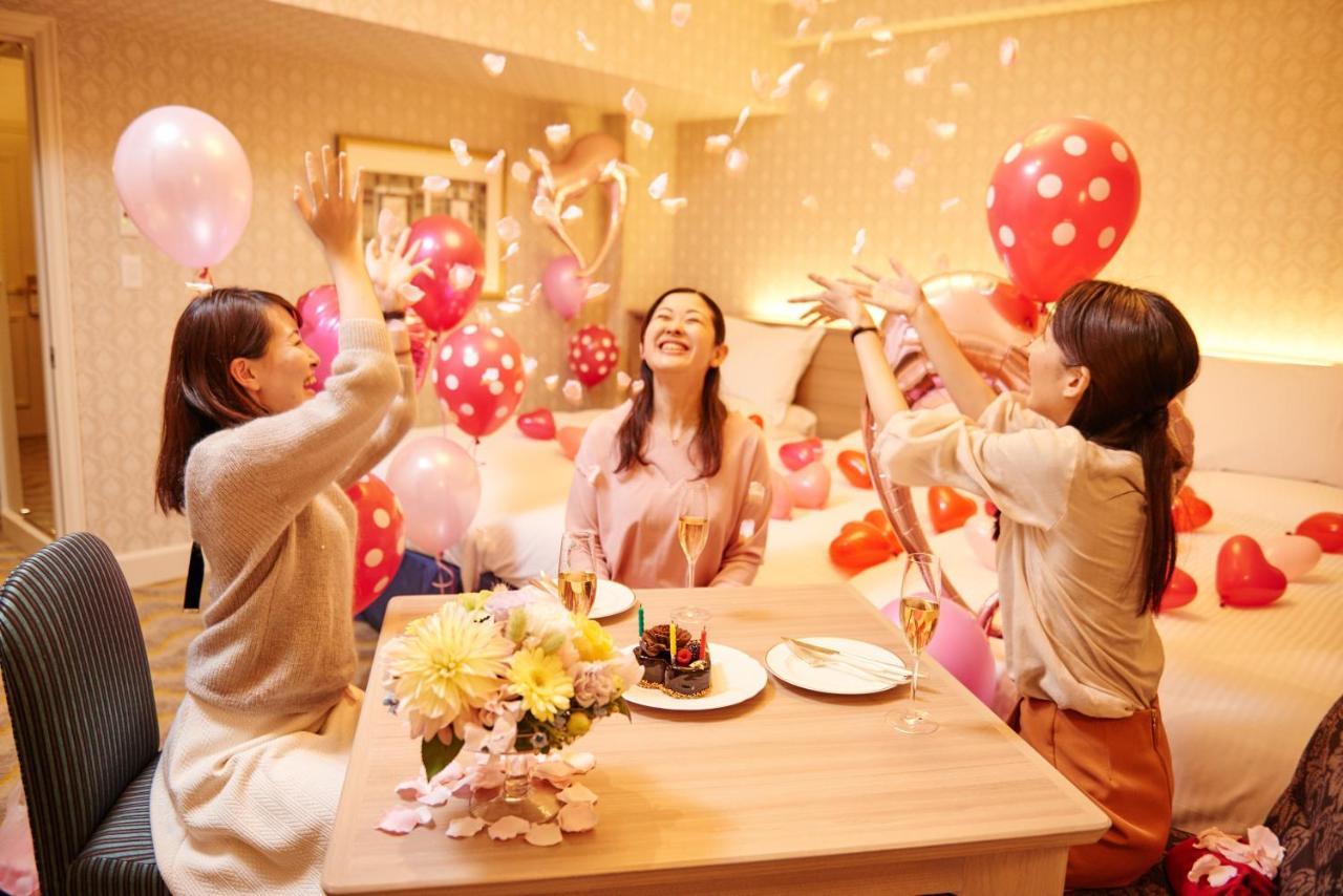 Hotel Okura Tokyo Bay Urayasu Екстериор снимка A party in Japan